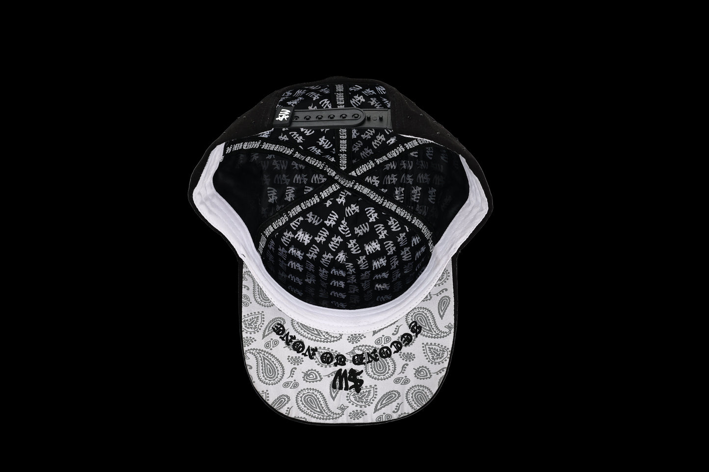 W'$ SNAPBACK BLACK / WHITE (OREO)