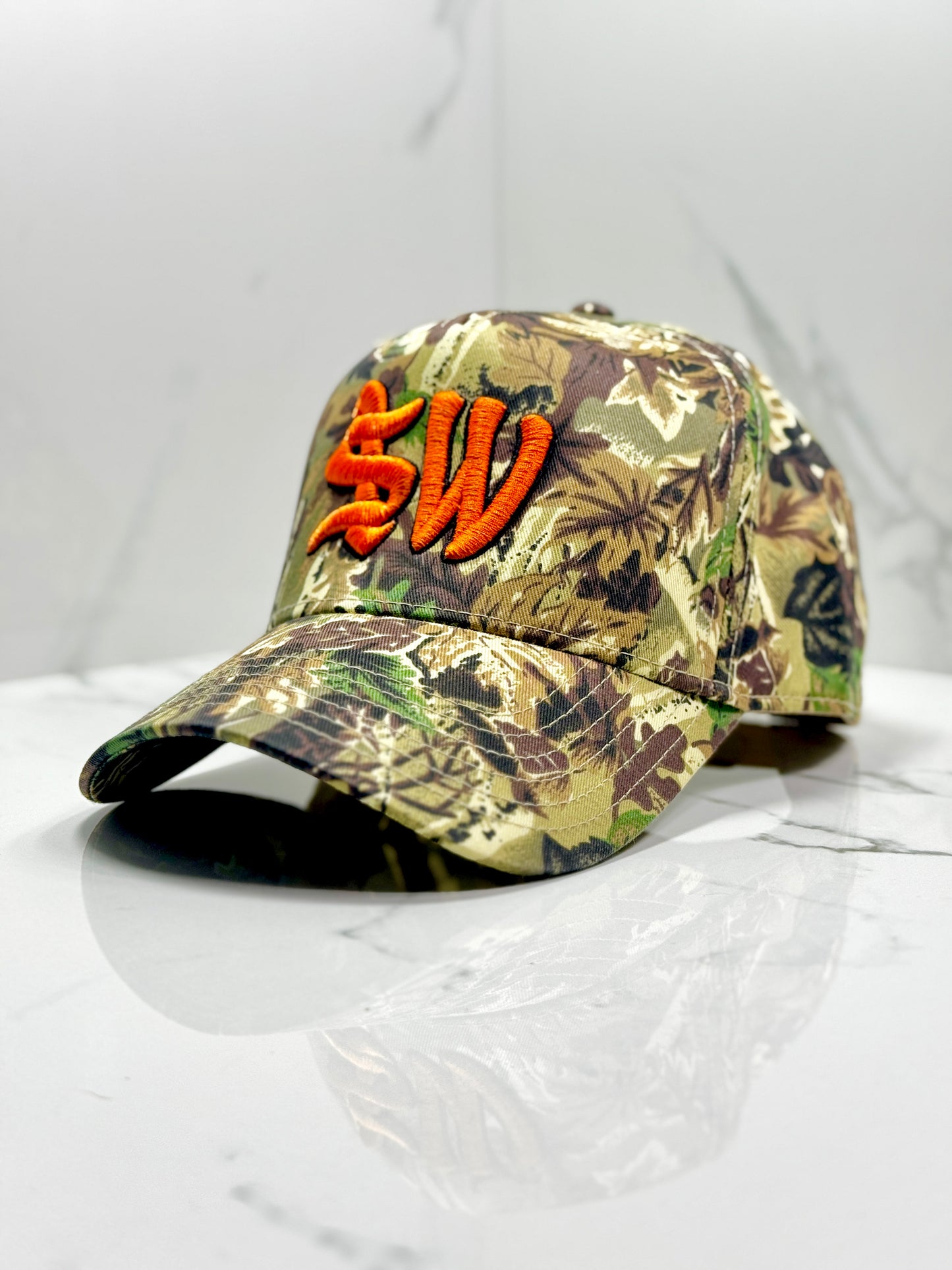 $W SNAPBACK HAT V2 FOREST CAMO / ORANGE